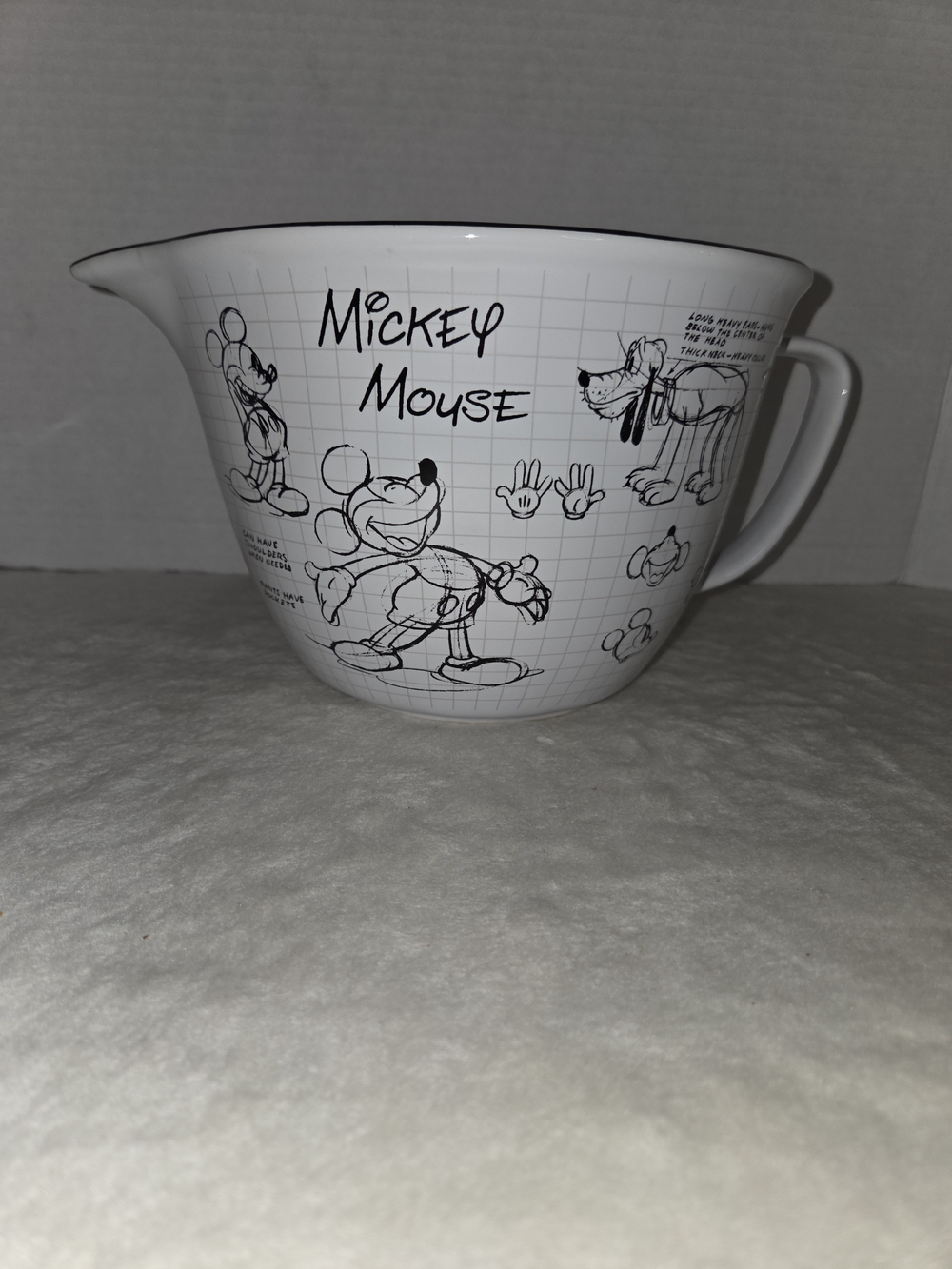 Disney Sketchbook 10 Cup Ceramic Mixing Bowl Mickey & Friends